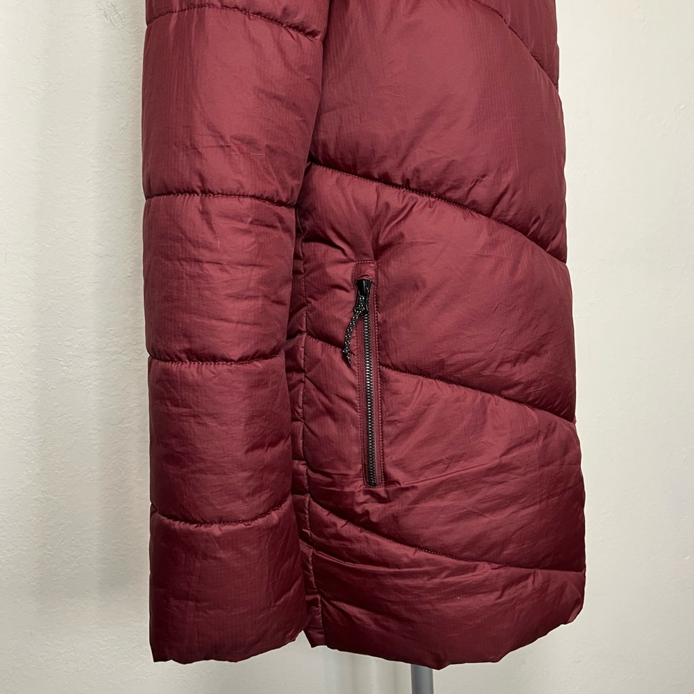 Volcom Structure Down Puffer Jacket - Picture 10 of 16